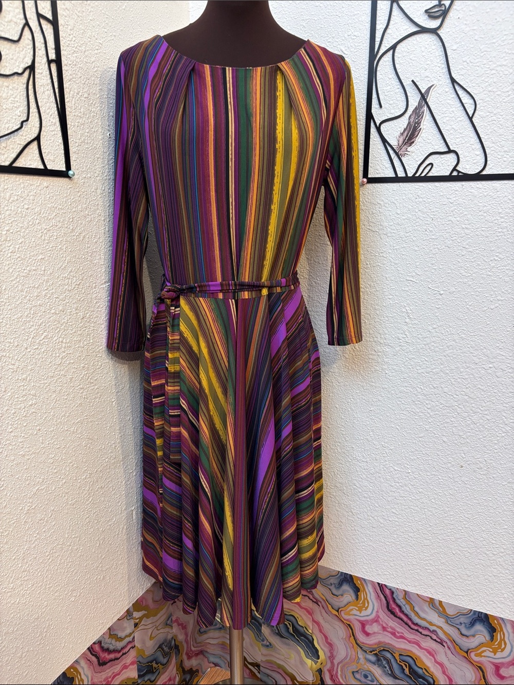 Vintage Lennie for Nina Leonard vibrant multicolor long sleeve dress. Size M